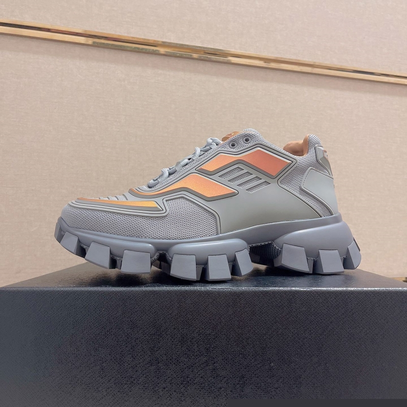 Pra*a casual shoes